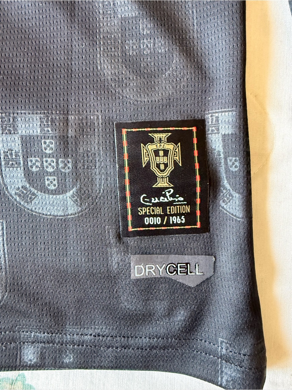Portugal soccer jersey - Picture 5 of 7